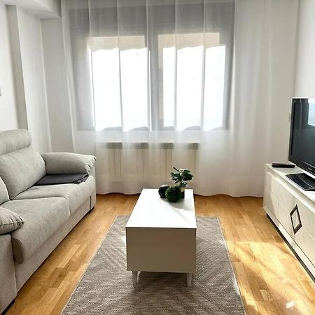Studio 14 + Garaje Incluido. Nuevo, Elegante, Acogedor. 하로 외부 사진